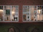 Das Schaufenster als Ganzes von der Stra�enseite